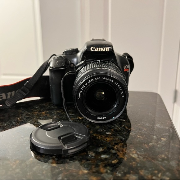 Canon EOS Rebel T3 DLSR Camera EFS 18-55mm lens (Great Starter Camera!) - Picture 8 of 9